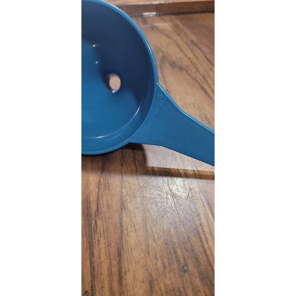Tupperware vintage hershey